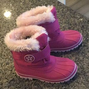 Girls snow boots